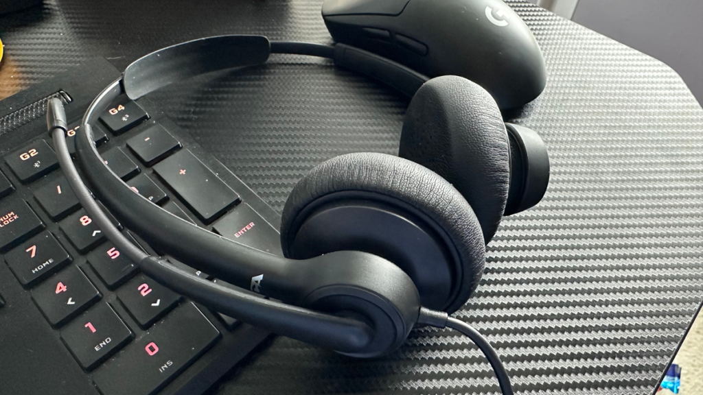 Cyber Acoustics AC-304C headset review Cyber Acoustics AC-304C headset review